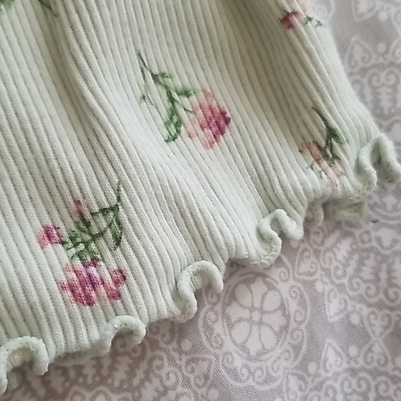 Floral Crop Top - Picture 4 of 4